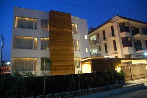 Red Earth Hotel Gurgaon Exterior photo